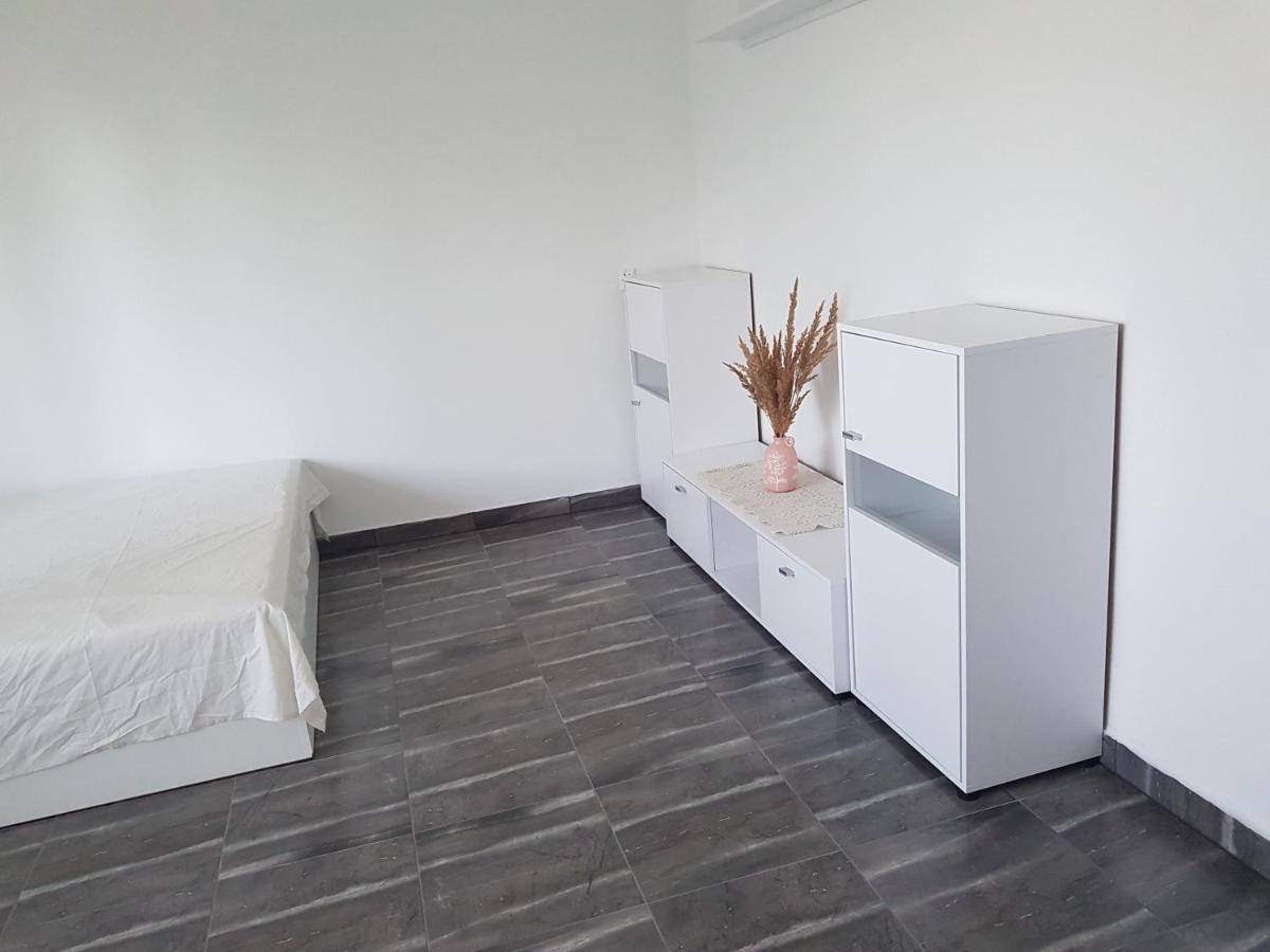 F.H.U Bed And Brekfast Apartment Glinik Luaran gambar