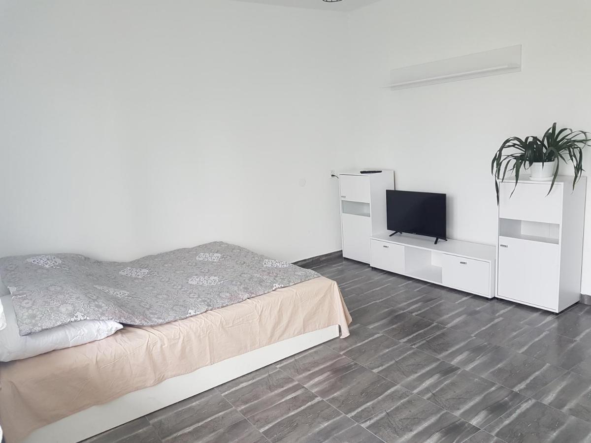 F.H.U Bed And Brekfast Apartment Glinik Luaran gambar